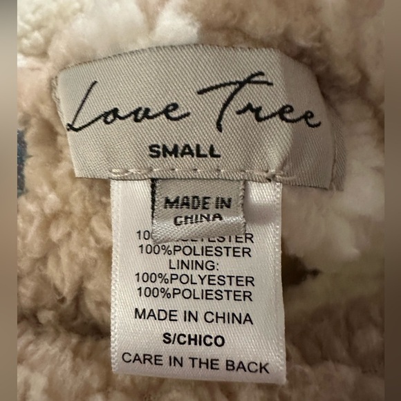 EUC Love tree jacket w/ pockets. No zipper- size small - Picture 3 of 4